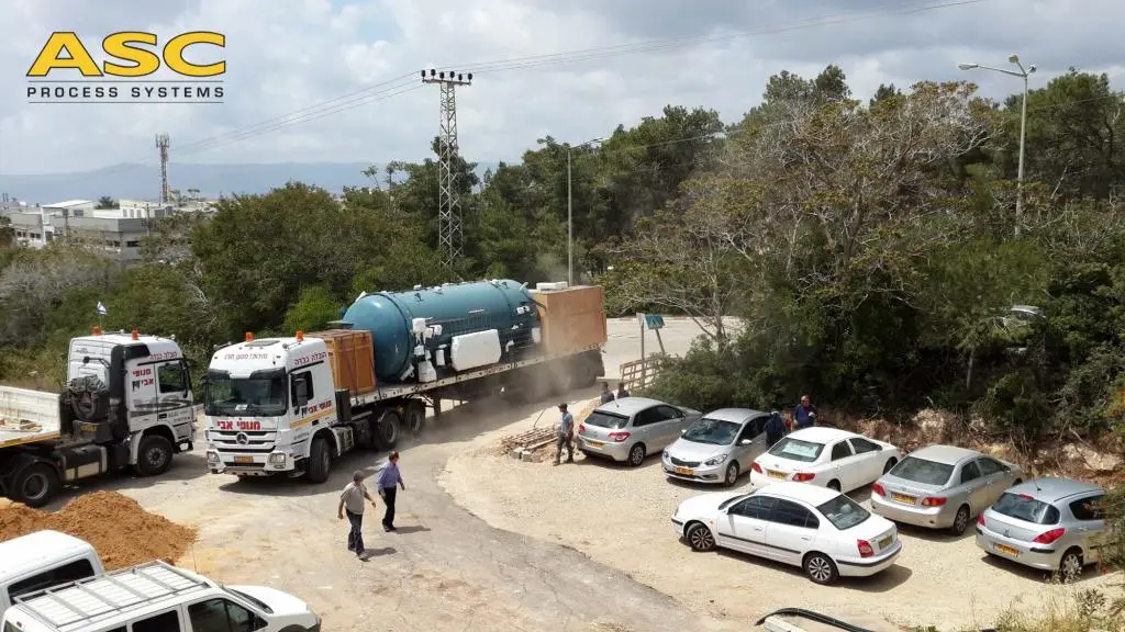 Econoclave arrives in Israel