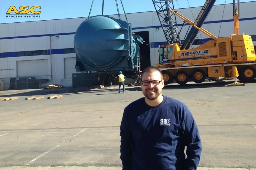 SDC’s New 16×30 Econoclave moves into place